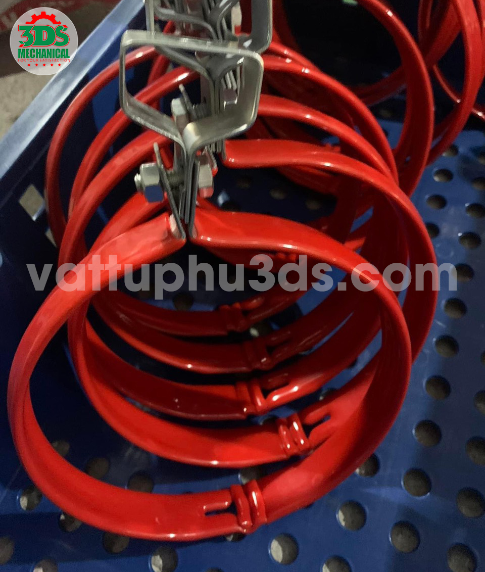 Đai treo ống bọc nhựa.